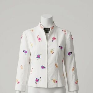 White Floral Embroidered Stand-Collar Jacket